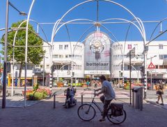 Almere - Kruierstraat - Shopping Center "de Bottelaar"