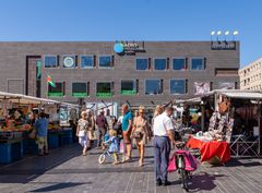 Almere - Stadhuisplein - 03