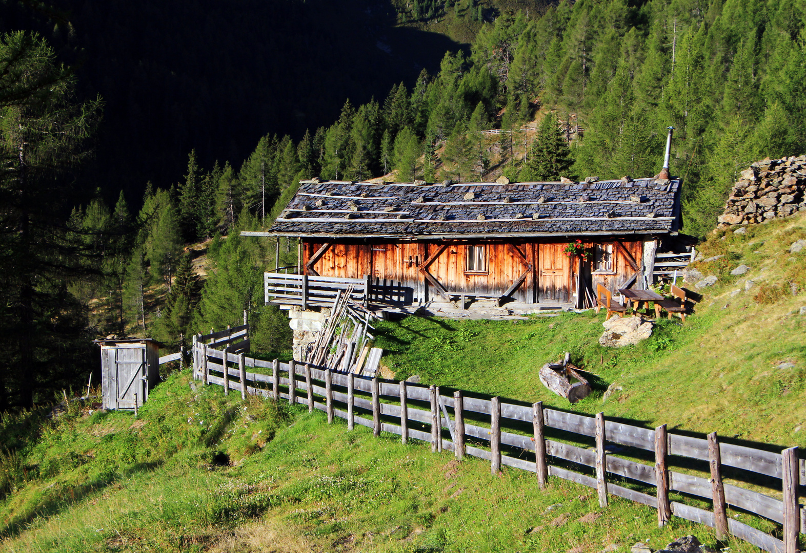 Almhütte unterm Penser Joch