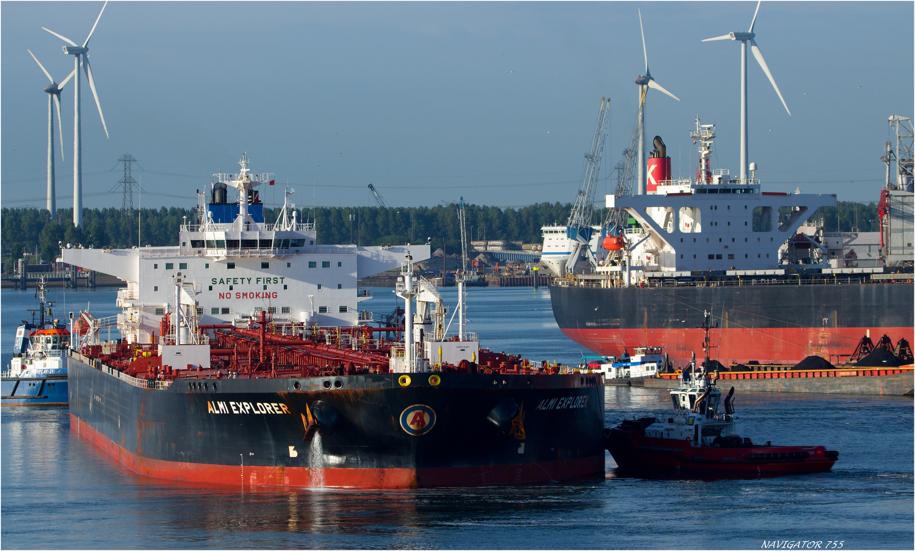 ALMI EXPLORER, Crude Oel Tanker, Rotterdam.