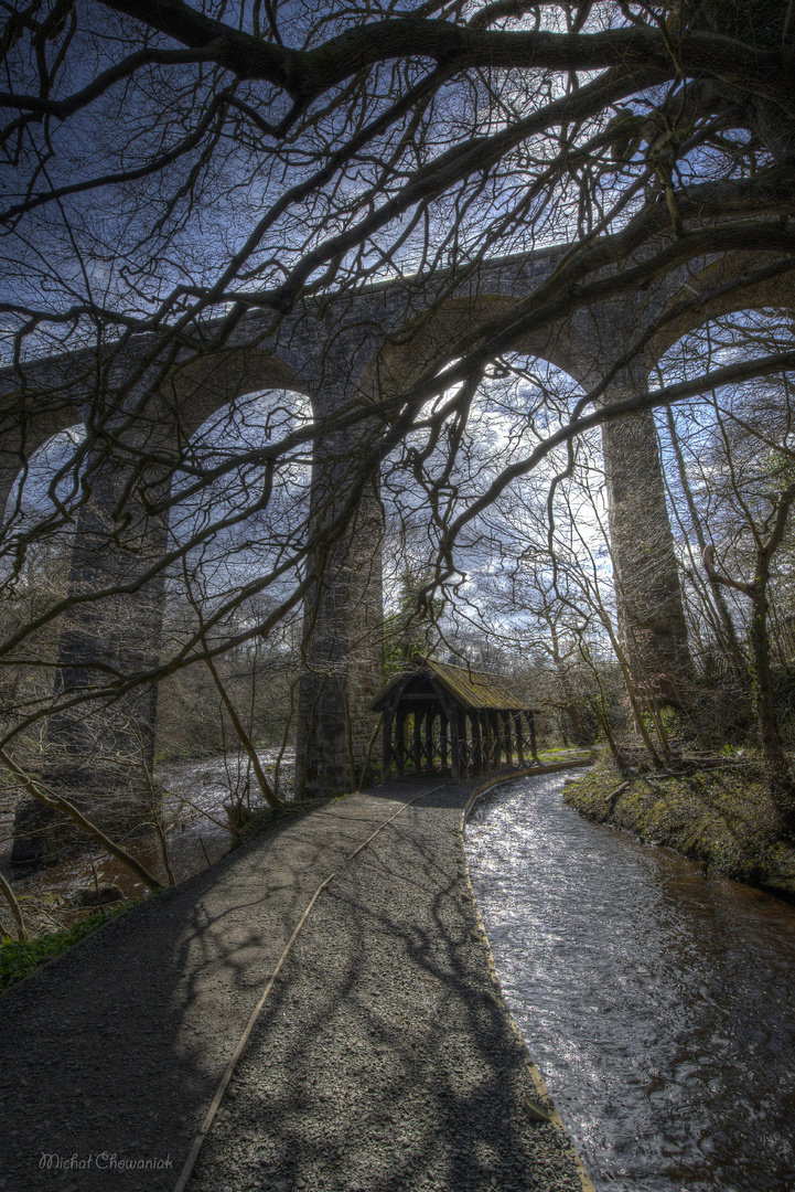 Almondell & Calderwood Country Park