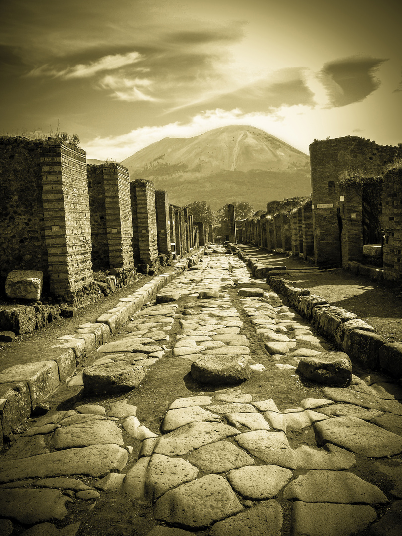 alone in Pompeji