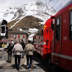 Alp Grüm......Einsteigen bitte !!!!