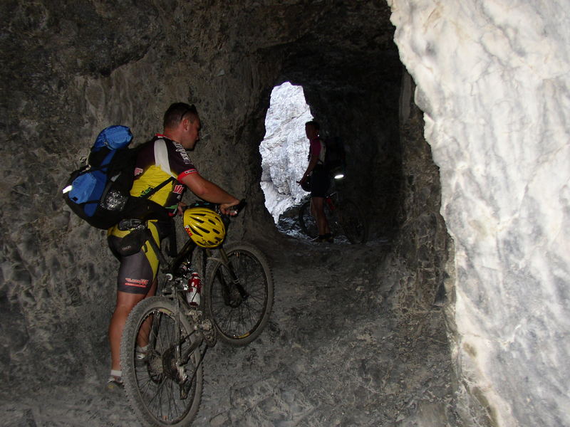 Alpen-X Tunnel