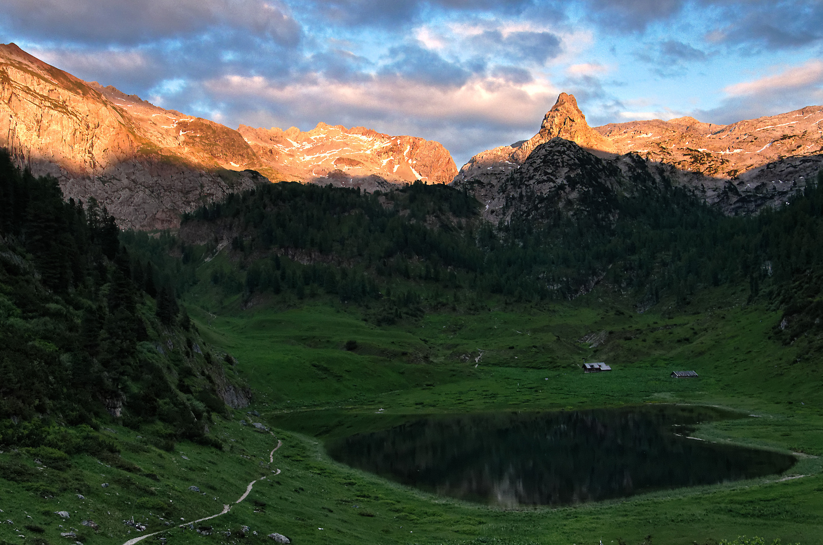 Alpenglühen am Funtensee