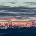 ALPENGLÜHEN AM GRINDELWALDER DREIGESTIRN