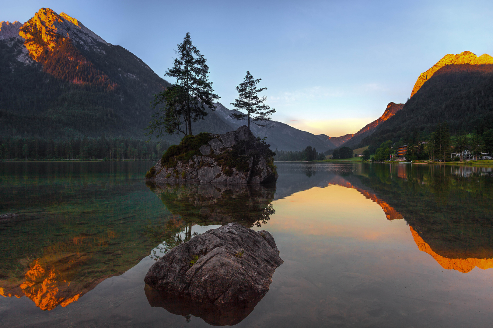 Alpenglühen am Hintersee