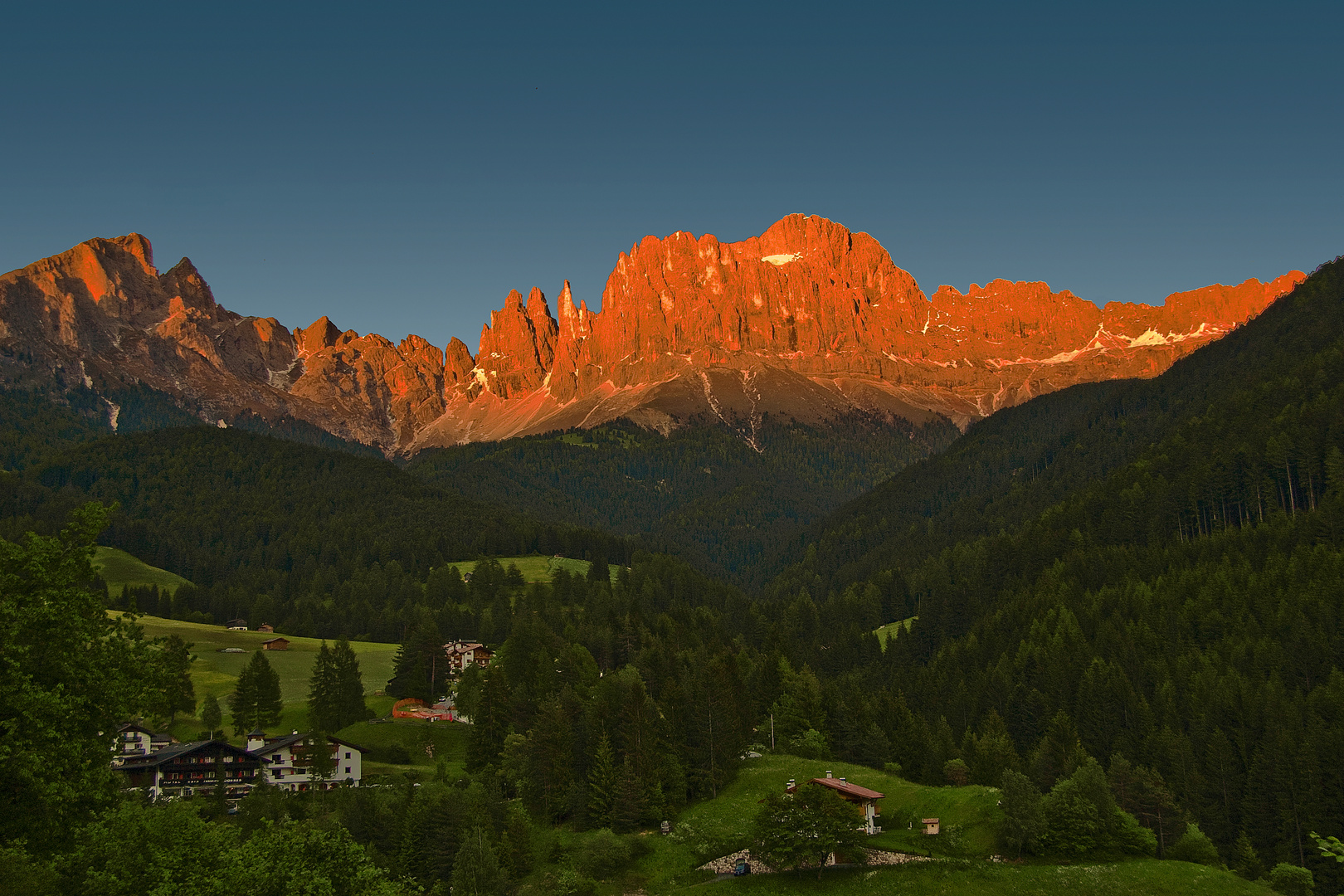 Alpenglühen am Rosengarten