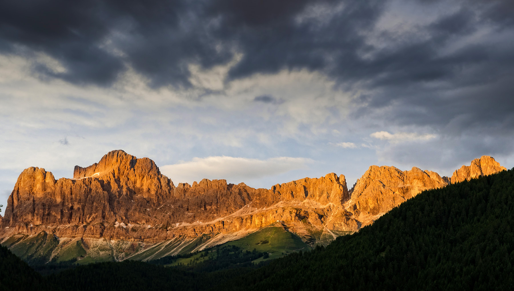 Alpenglühen am Rosengarten (Südtirol)