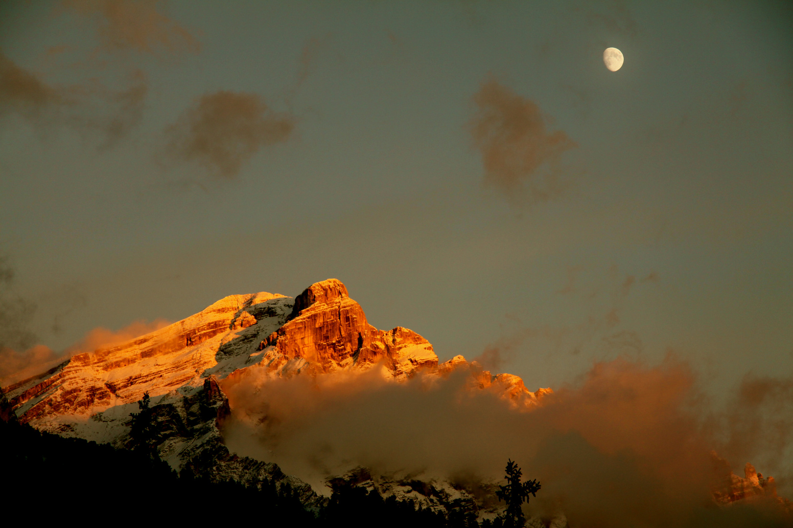 Alpenglühen