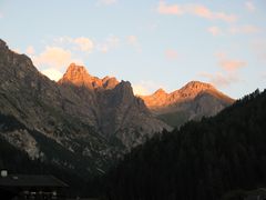 Alpenglühen im Pinnistal