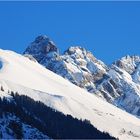 Alpenglühen in Weiß