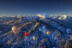 Alpenüberquerung im Heißluftballon