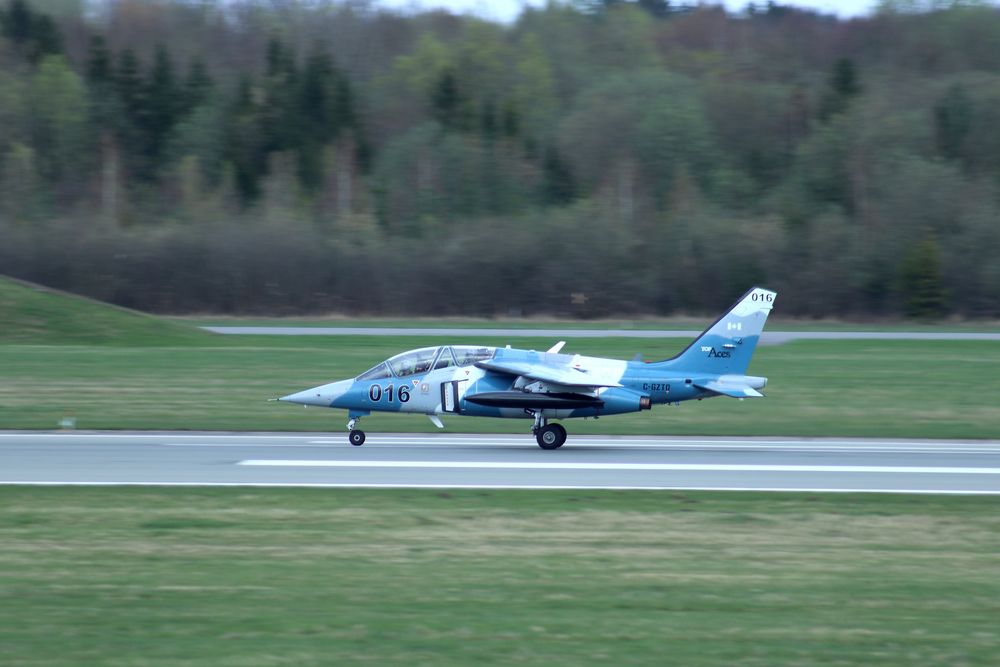 Alpha Jet C-GZTO