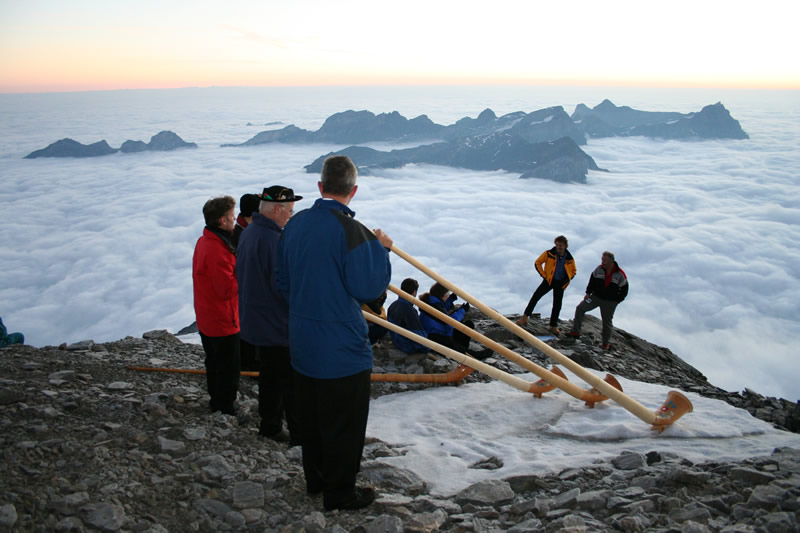 Alphornbläser auf dem Titlis