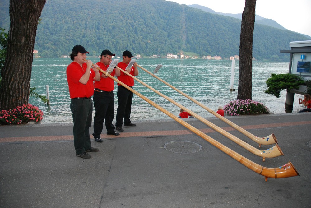 Alphornbläser in Morcote anlässlich der 1. August Feier