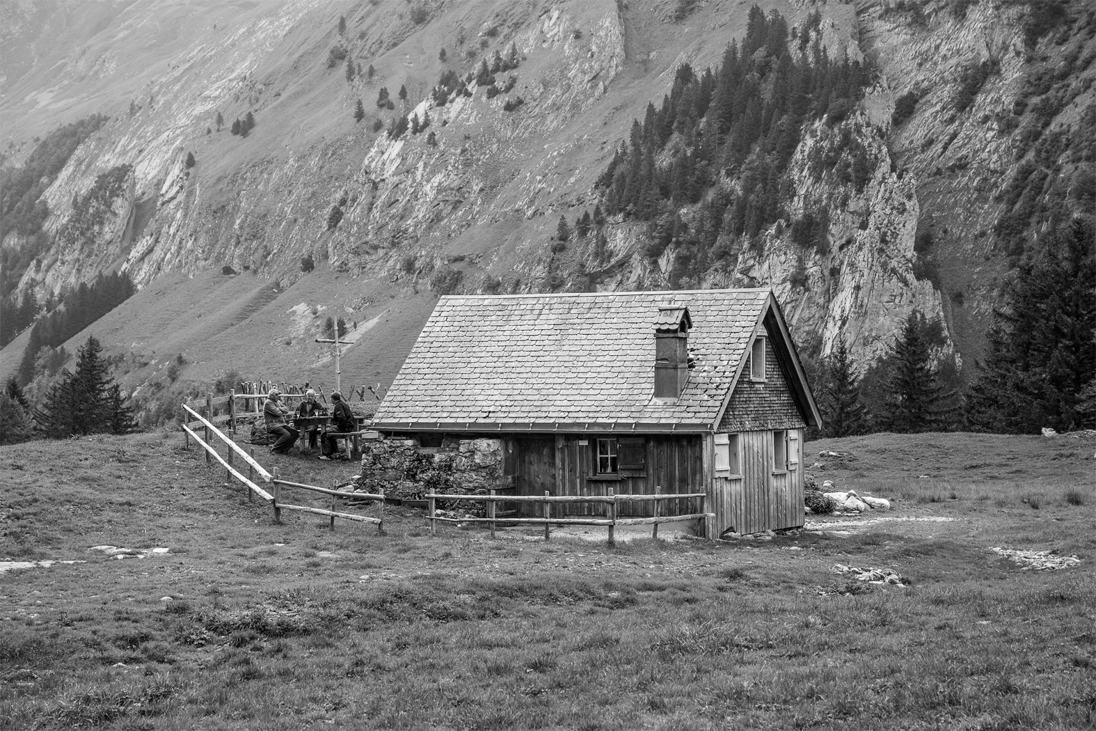 Alphütte-oberhalb-Seealpsee-oberhalb-7905