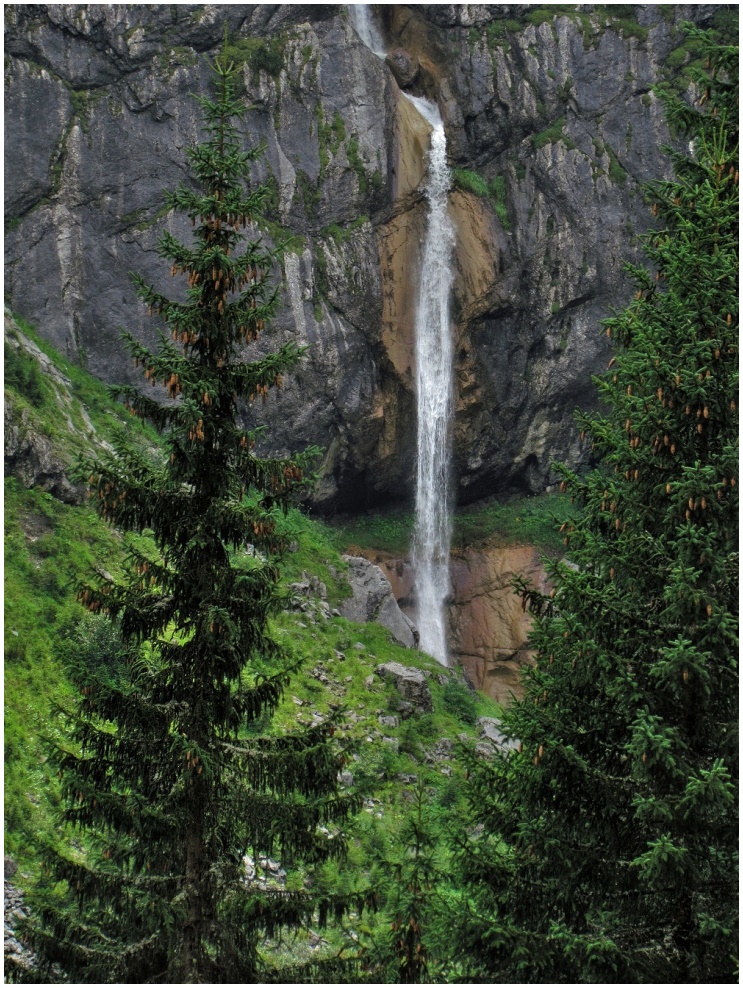 Alpiner Wasserfall...