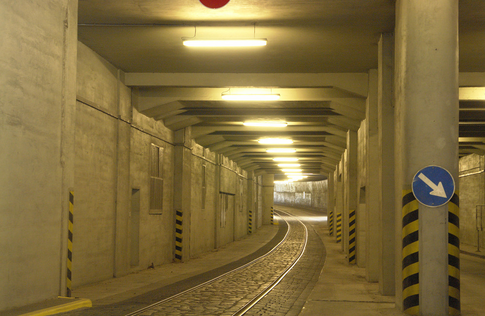 als "Bahngebäude" führe ich hier