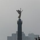 Als Erstes auf den Balkon treten und die Siegessäule betrachten!