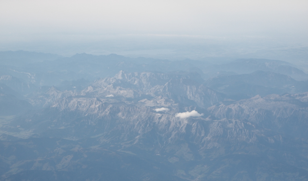 Als ich vor 6 wochen die Alpen überquerte, direkt über Dachstein und Großglockner,