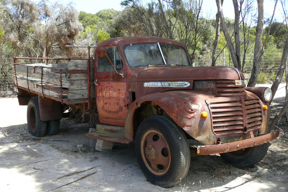 Als Leihwagen keine 1. Wahl mehr. Gesehen auf einer Farm auf Kangaroo Island, Australien