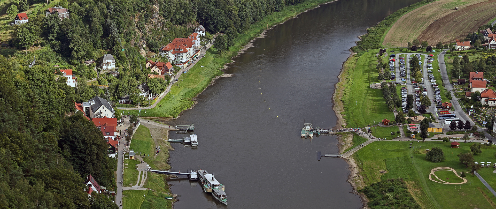 Als man noch mit Freuden von der Basteiaussicht auf die Elbe...