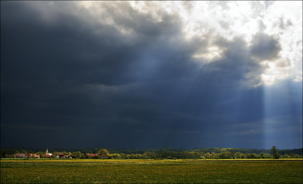 ----Als sich der Himmel verdunkelte----