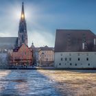  Als wir jüngst in Regensburg waren, sind wir über den Strudel gefahren …