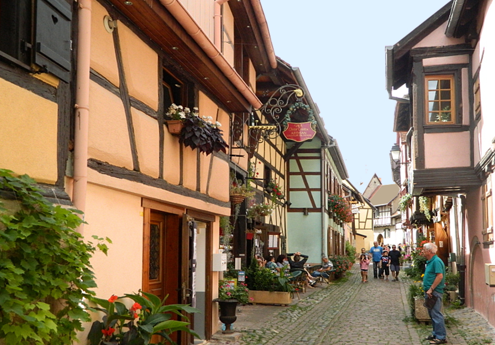 Alsazia, nel villaggio di Eguisheim