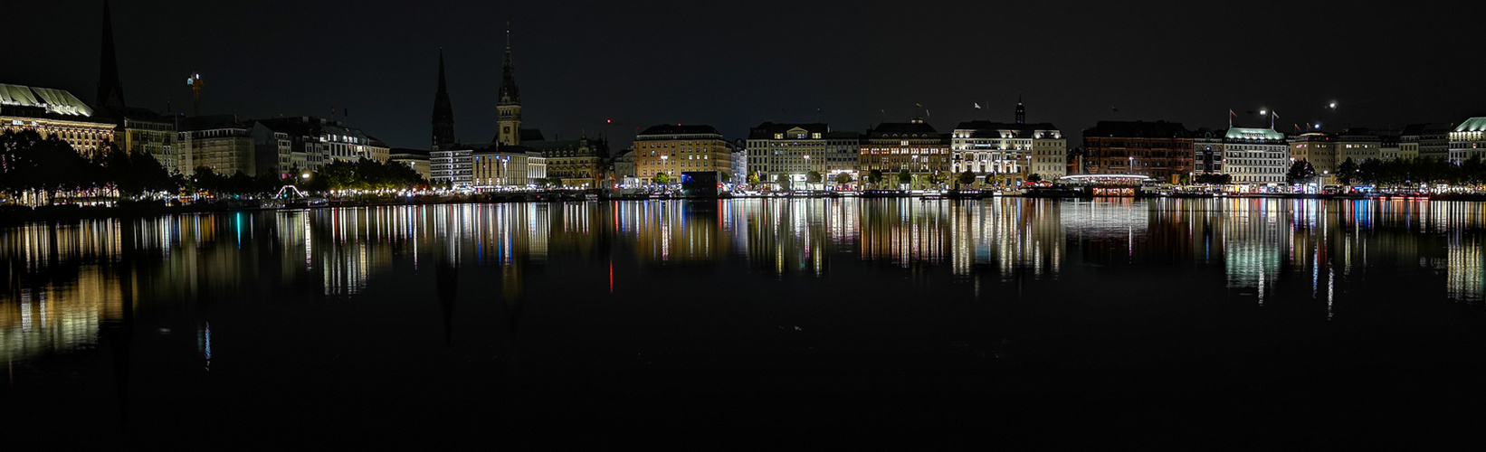 Alster bei Nacht