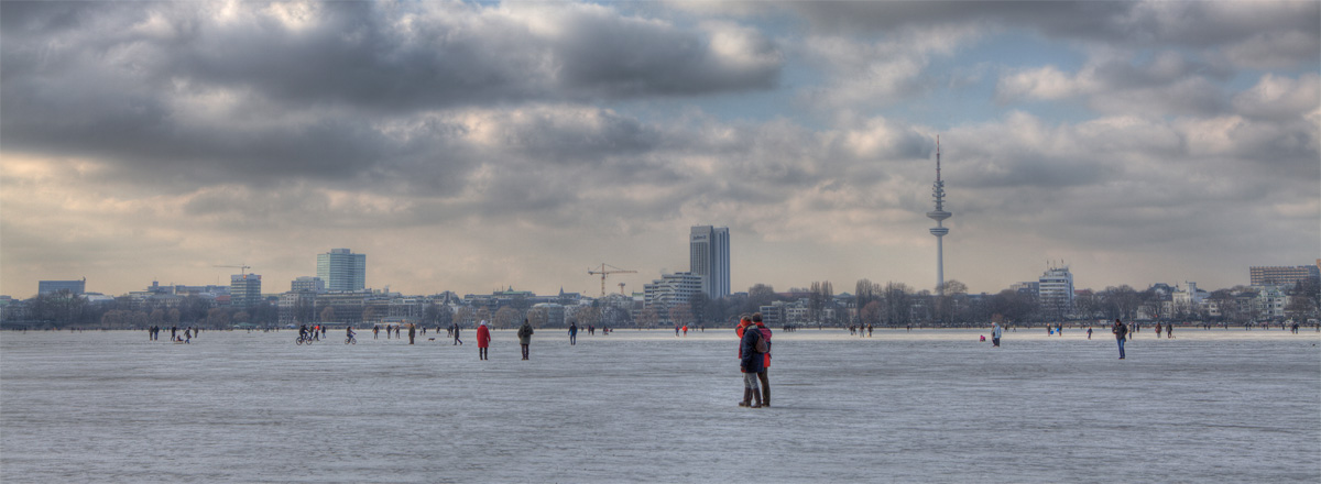 Alster! Eis! Vergnügen