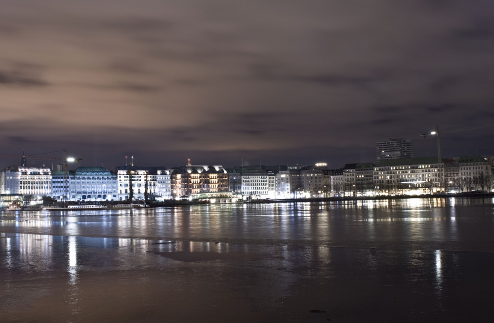 Alster in der Nacht