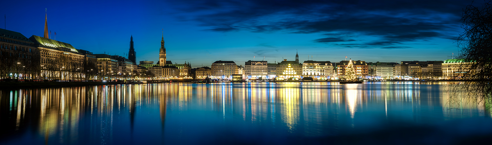 Alster mit dem Jungfernstieg