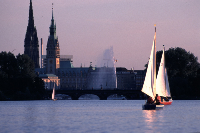 Alster und Rathaus