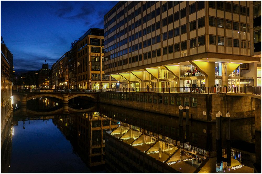 Alsterfleet Foto & Bild hamburg, nachtaufnahme, deutschland Bilder