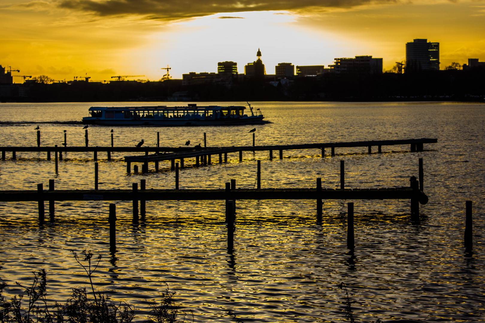 Alsterschiff im Abendlicht