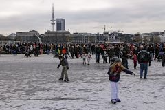 Alstervergnügen / 3 2012 - was weiß war wird schwarz -