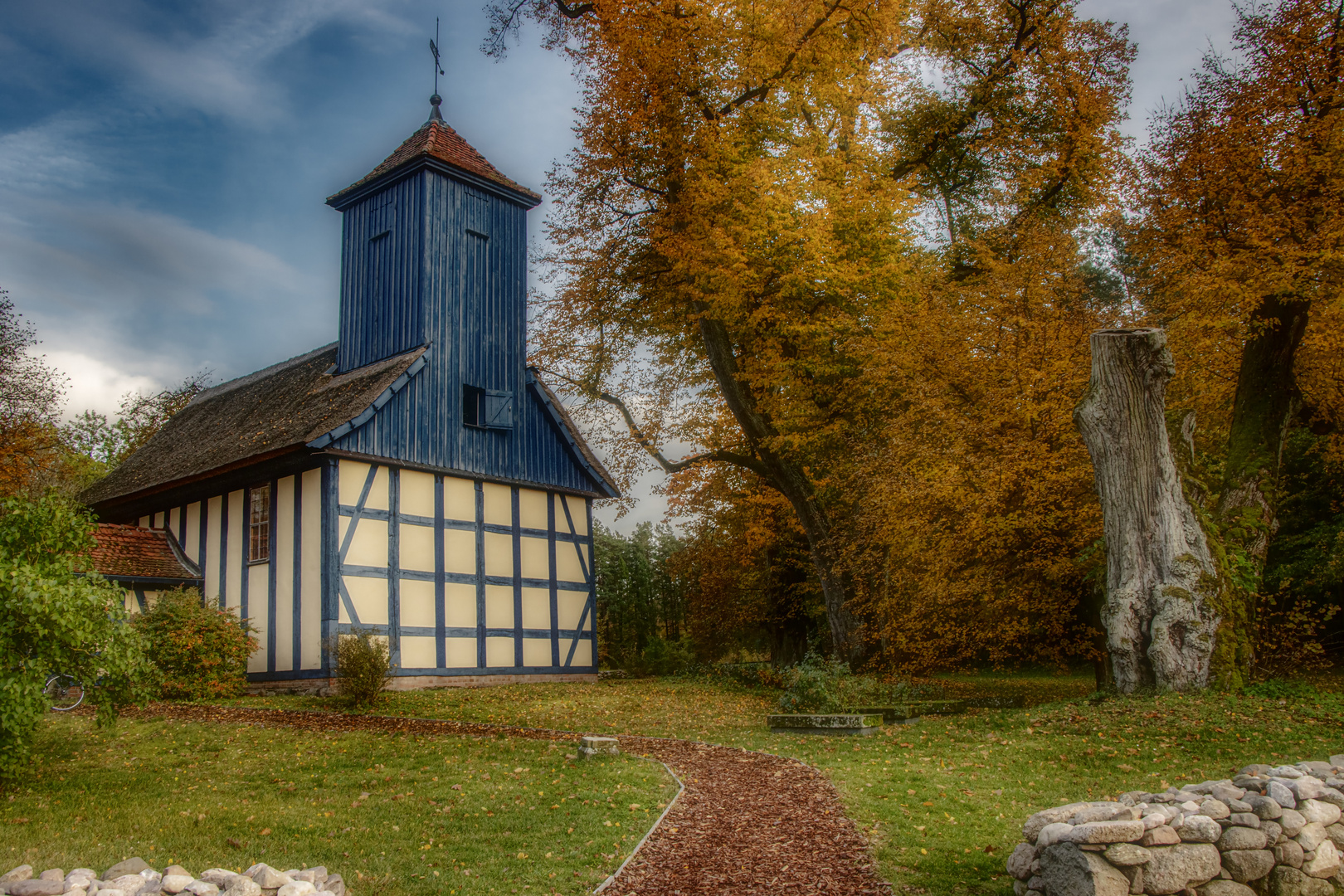 Alt Placht Kirche im Grünen