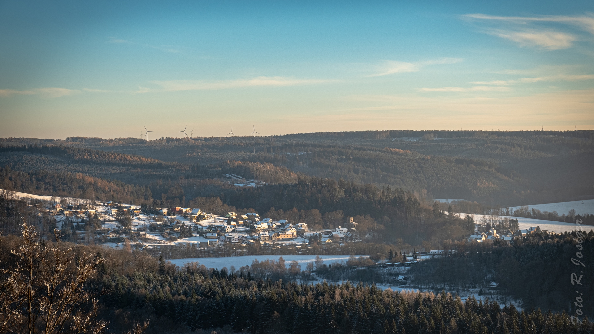 Alt Saaldorf am Bleilochstausee mit dem Jagdschloss -Waidmannsheil-