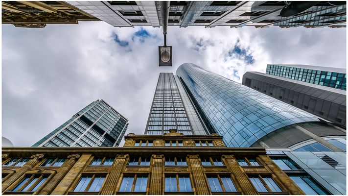 Alt und Neu am MainTower