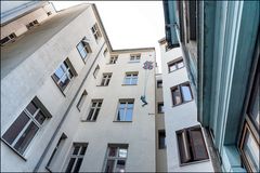 ALT und NEU nebeneinander