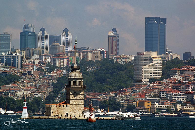 Alt vor neu - Der Mädchenturm im Bosporus