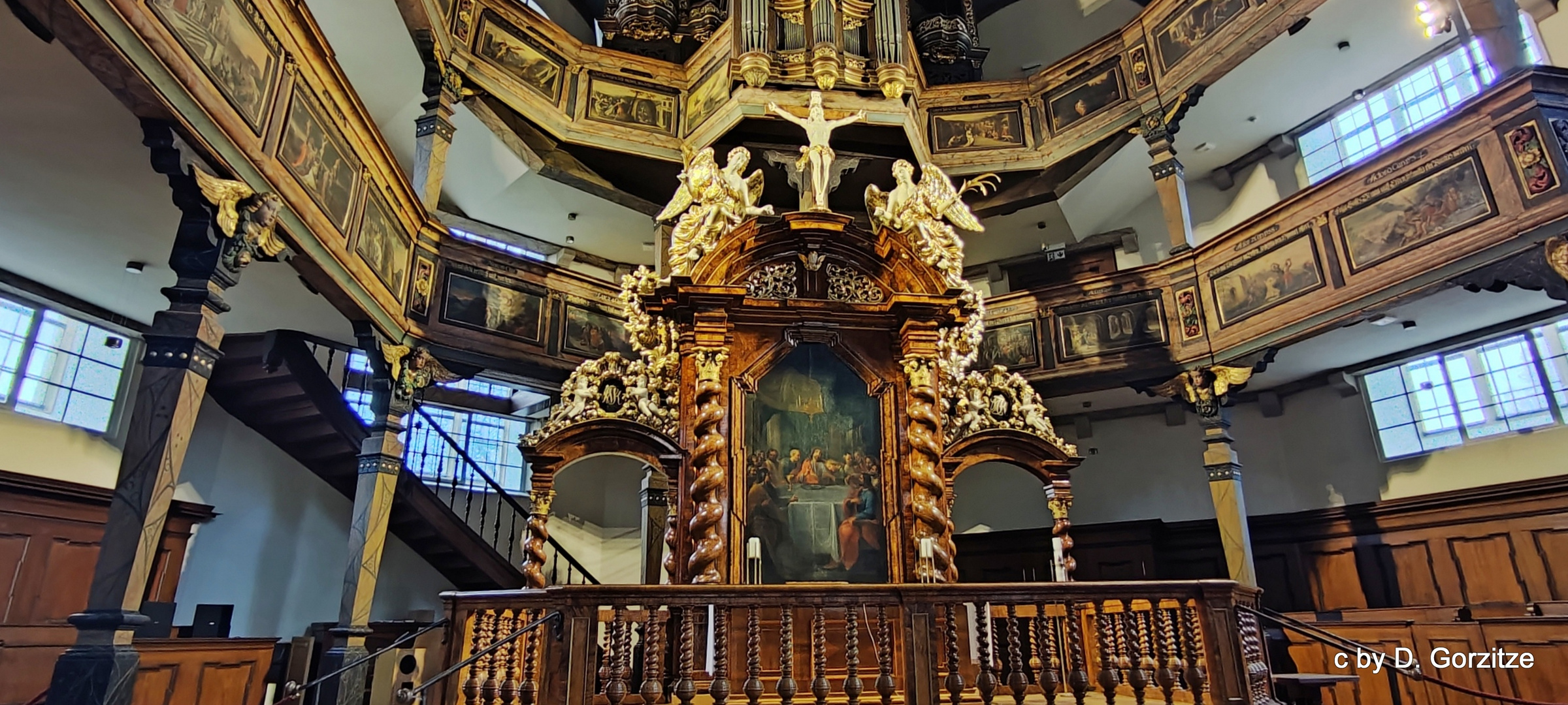 Altar der Dreifaltigkeitskirche ! Foto & Bild architektur