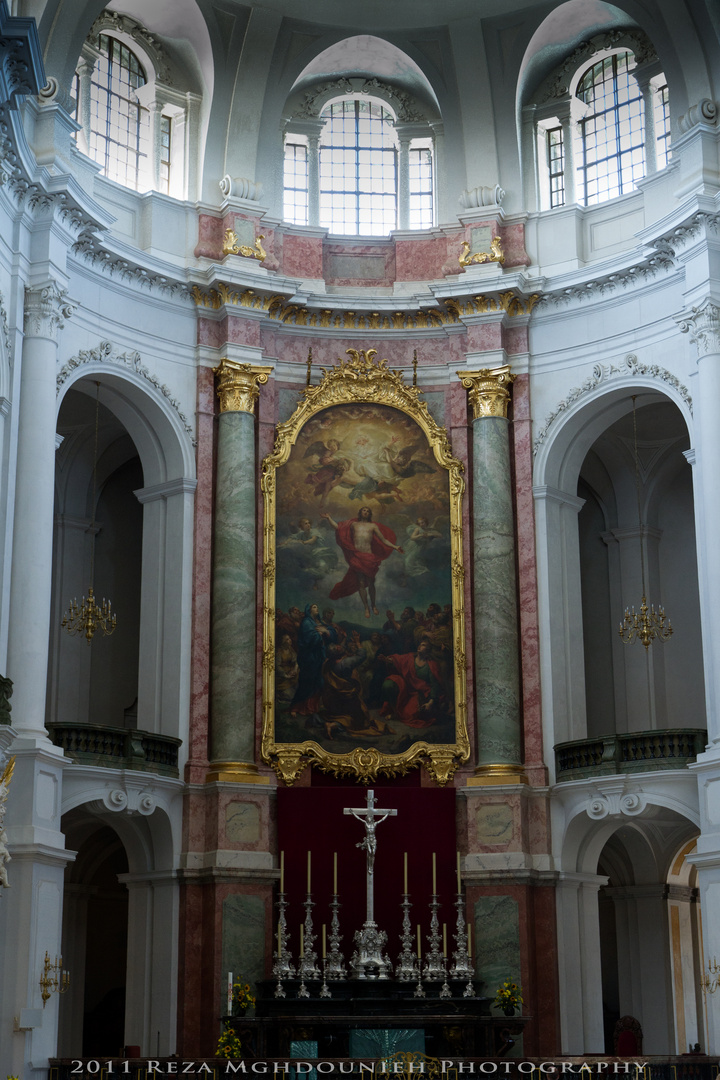 Altar der Kathedrale in Dresden