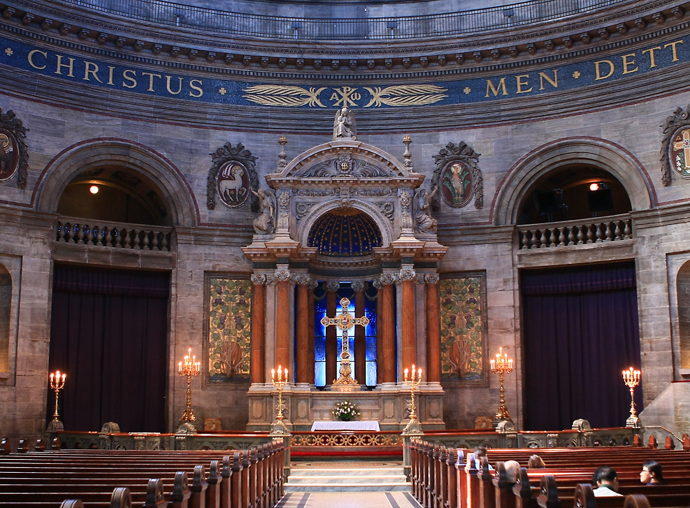 Altar der Marmorkirche