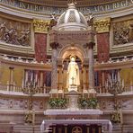 Altar des Stephansdoms (Basilika) in Budapest