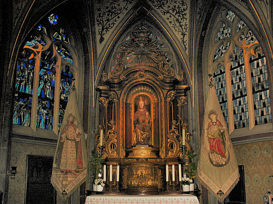 Altar im Aachener Dom