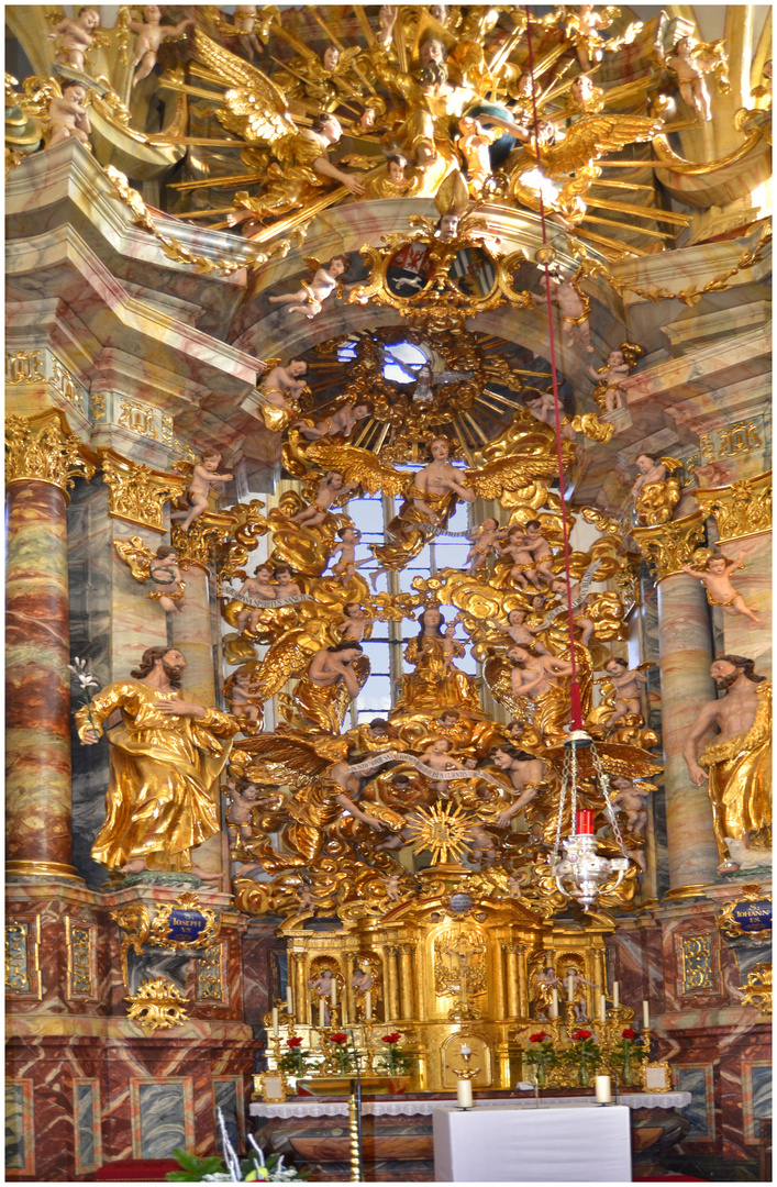 Altar Pöllaubergkirche