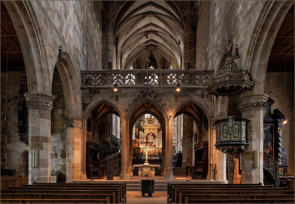 ALTAR STADTKIRCHE ST. DIONYS-ESSLINGEN.